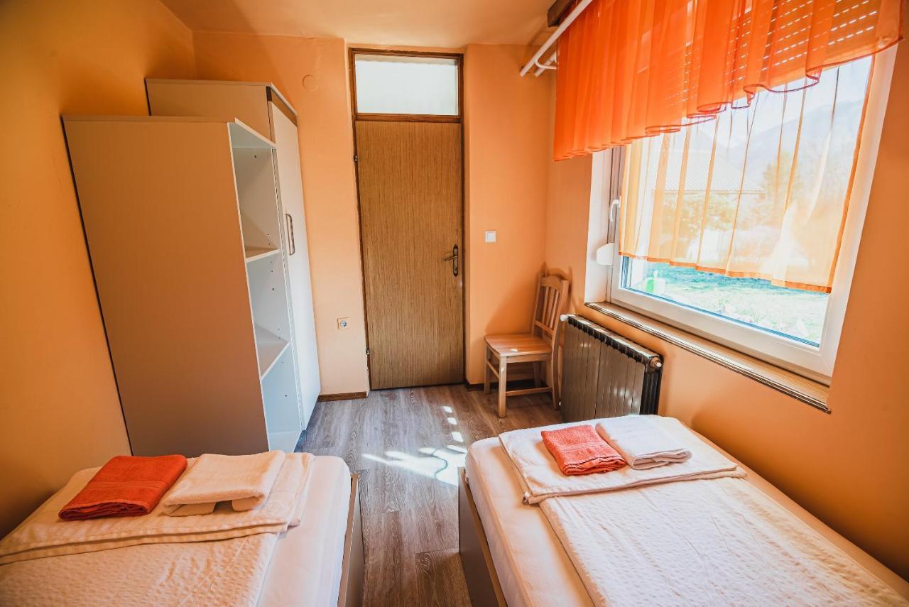 Apartma Rombon Brdo With Free Onsite Parking Бовец Экстерьер фото